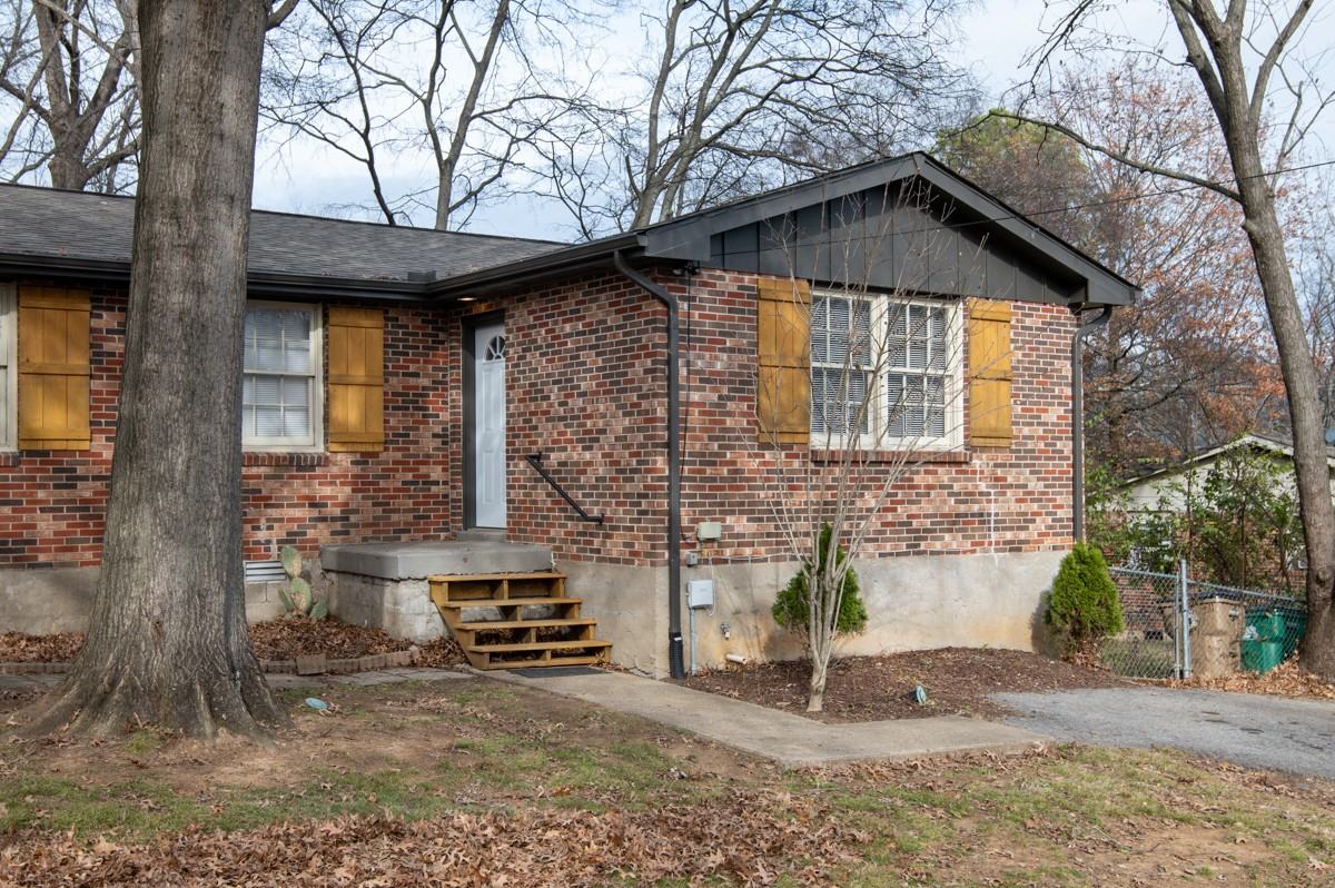 561 Singer Drive #B - Photo 3 of 30