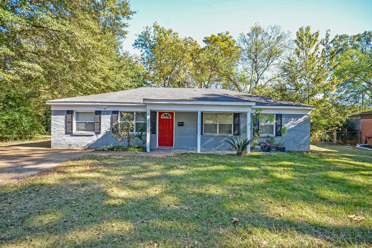 928 Grenada Drive #1