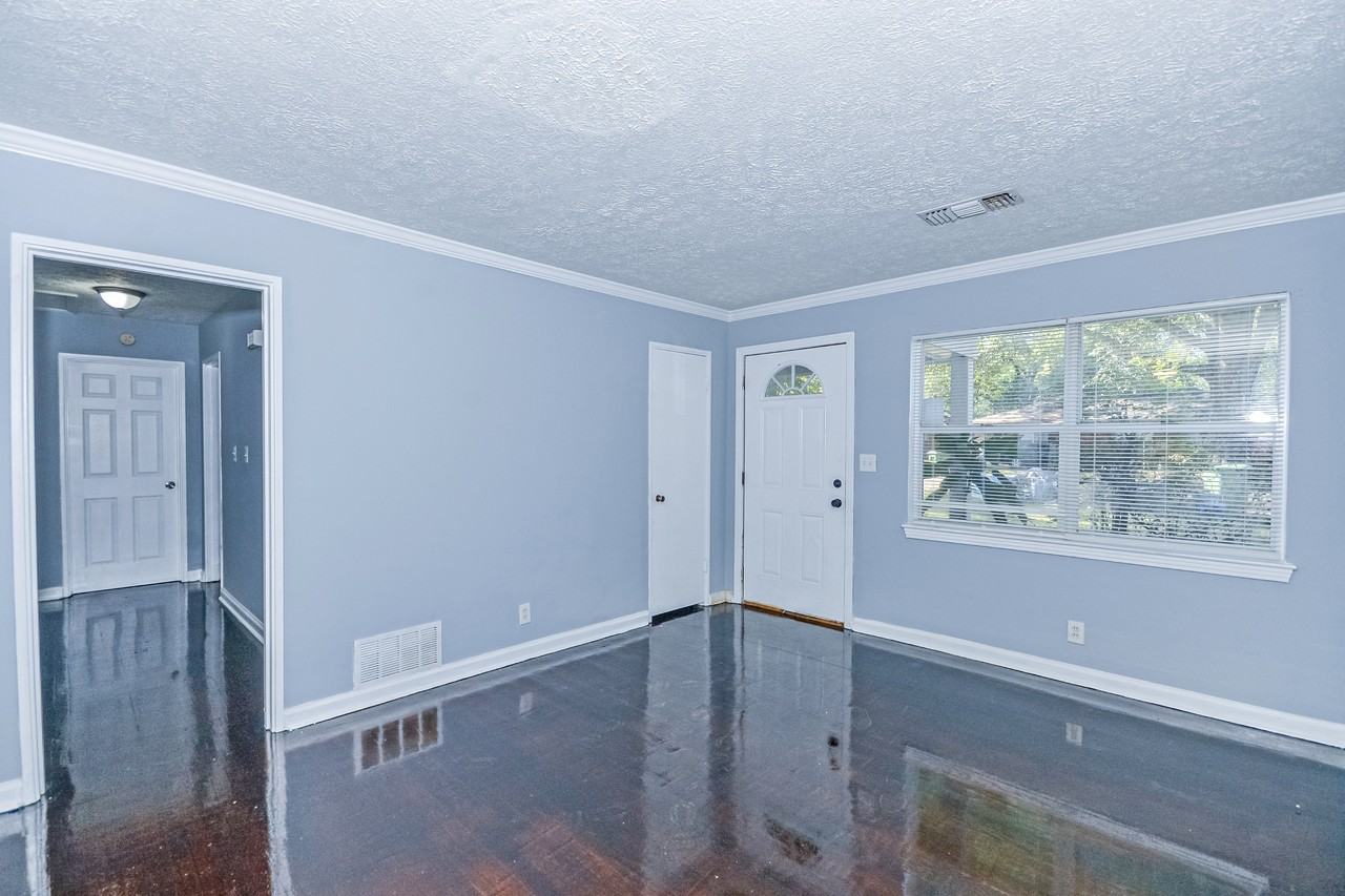 928 Grenada Dr #1 - Photo 5 of 40