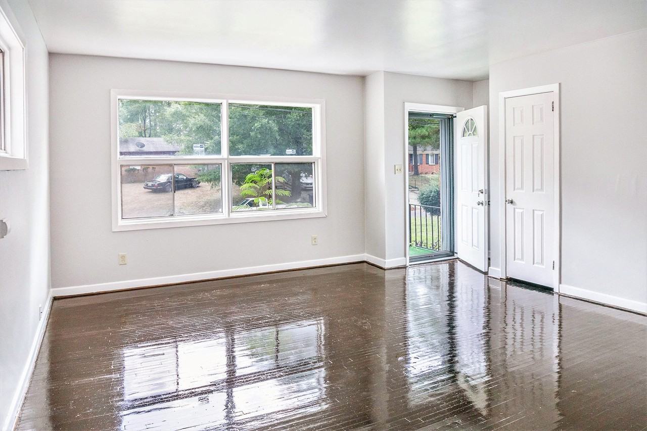 436 Wedgeworth Rd #1 - Photo 3 of 19