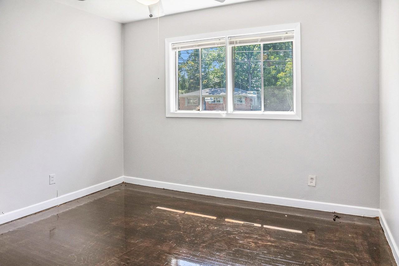 436 Wedgeworth Rd #1 - Photo 5 of 19