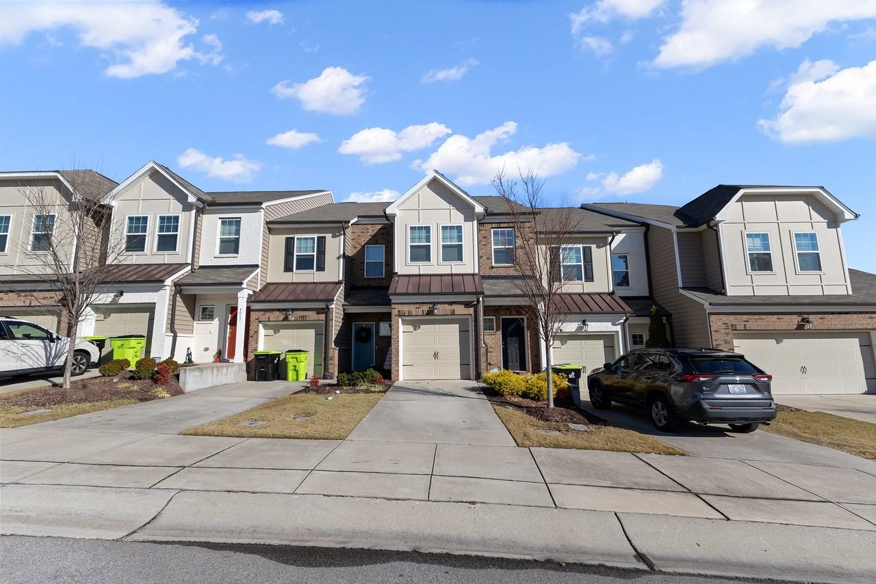 1017 Fitchie Place #1 - Photo 5 of 50