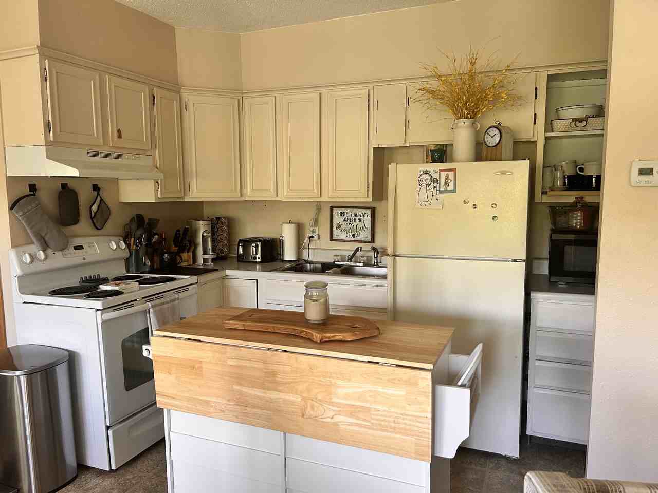 406 Park Ave N #4 - Photo 4 of 28