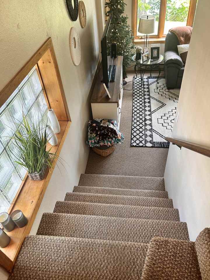 406 Park Ave N #4 - Photo 5 of 28