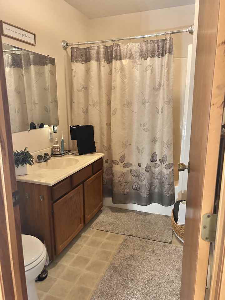 406 Park Ave N #4 - Photo 7 of 28