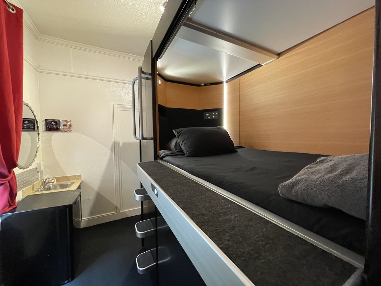 1353 Bush Street - Photo 3 of 9