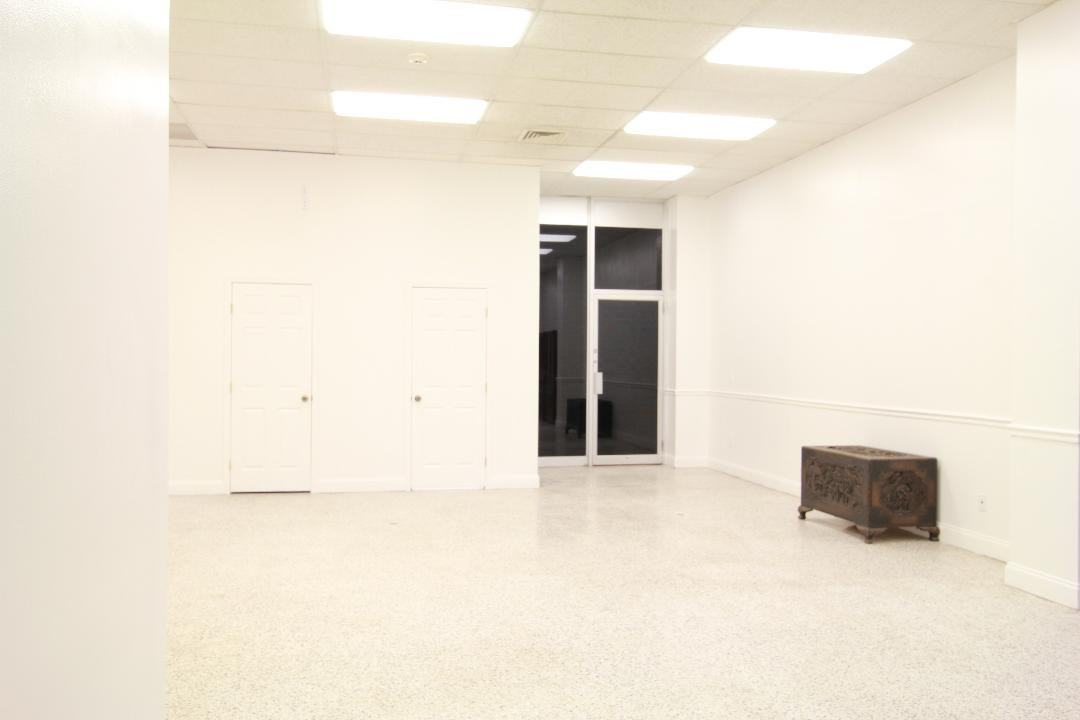 112 E Myrtle Ave #101 - Photo 2 of 7