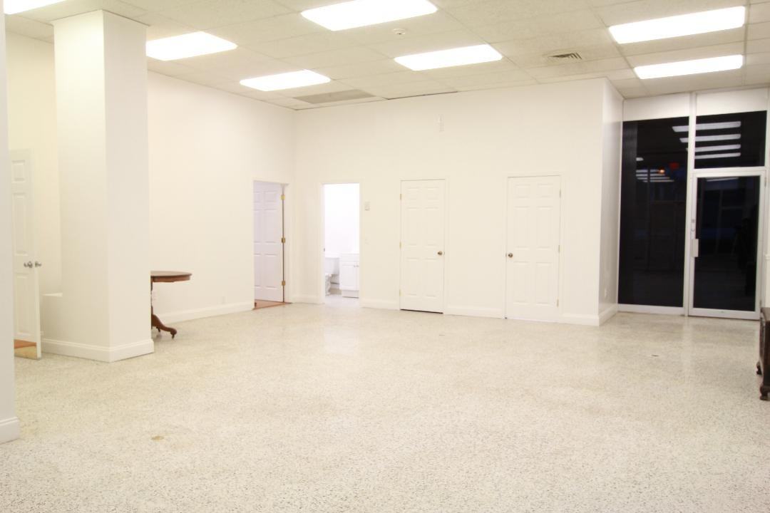 112 E Myrtle Ave #101 - Photo 3 of 7