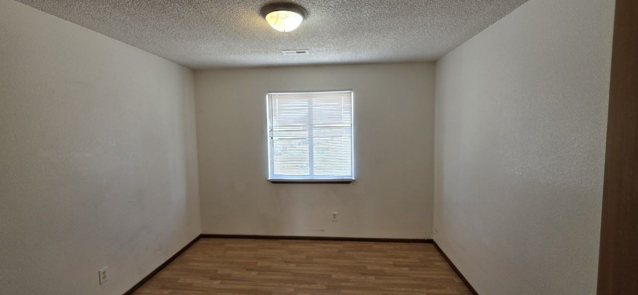 481 Mae St #4 - Photo 6 of 8