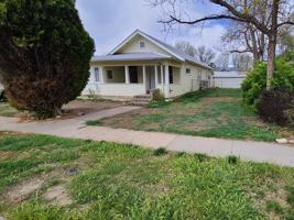 featured image of 139 North Ash Street #1