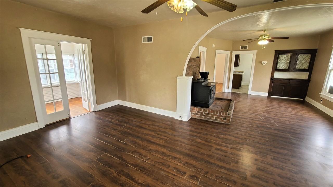 139 North Ash Street #1 - Photo 2 of 15