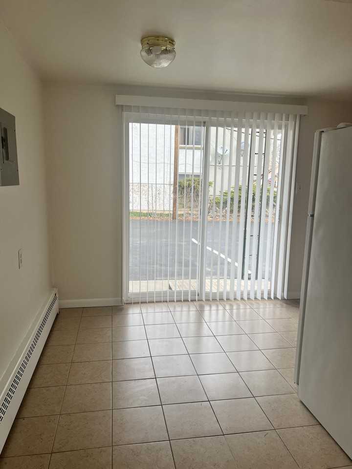 715 Moore Street #4 - Photo 7 of 20