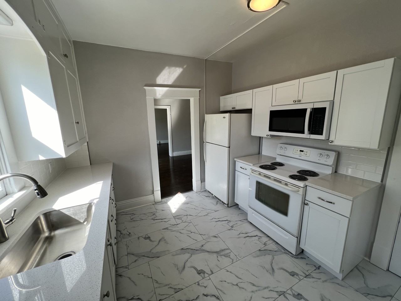 420 Lincoln St #420 - Photo 4 of 9