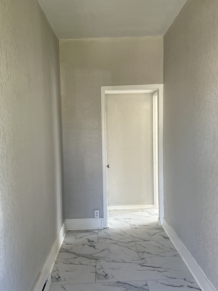 420 Lincoln St #420 - Photo 5 of 9