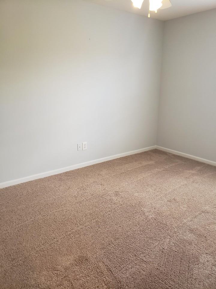 2472 Redmayne Lane #1 - Photo 5 of 12