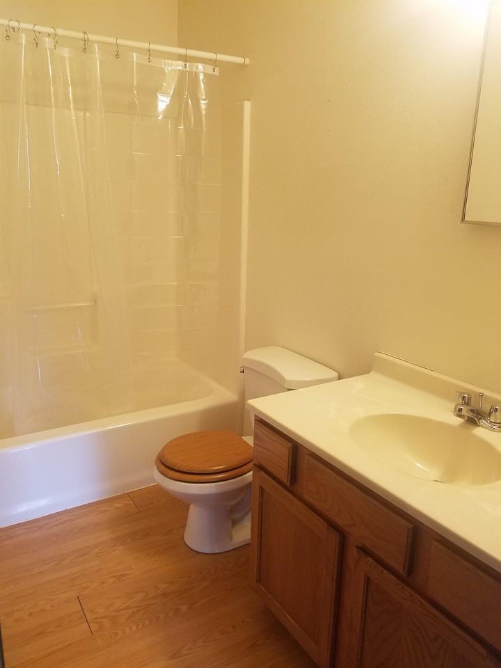 75 Willow Street Southeast #1 - Photo 5 of 13