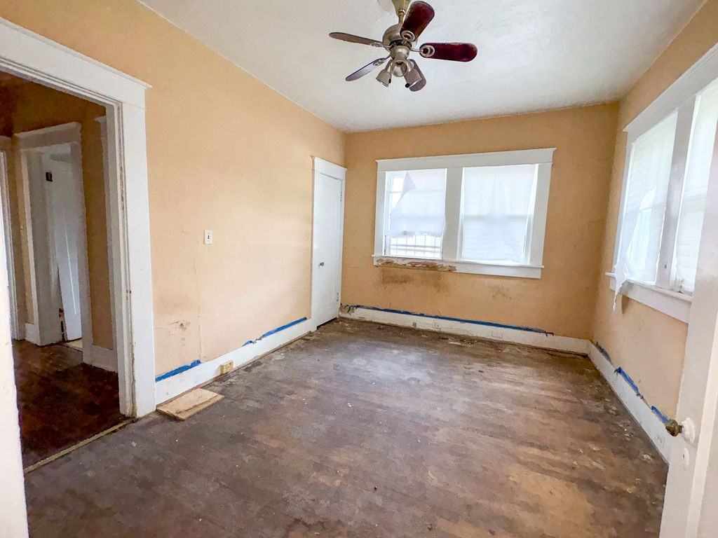 921 Valley Road Place #1 - Photo 7 of 14