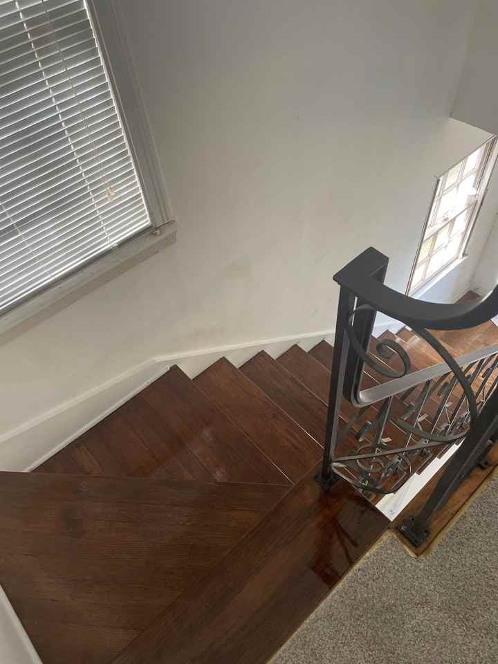 802 1/2 Nw 15th St #1 - Photo 5 of 35