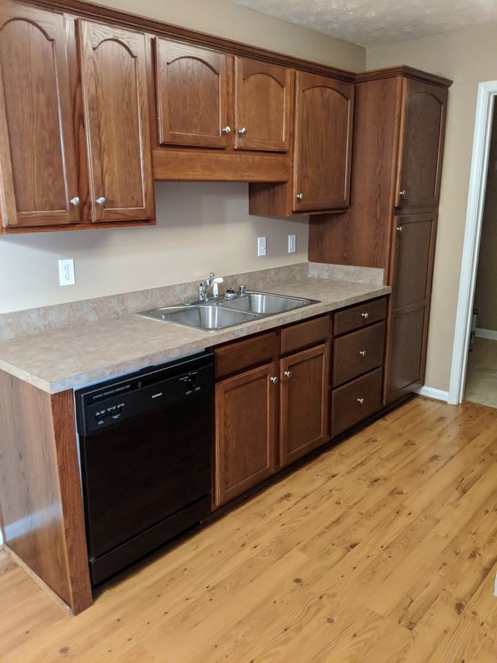 10501 Chariot Run Ct #10501-201 - Photo 2 of 25