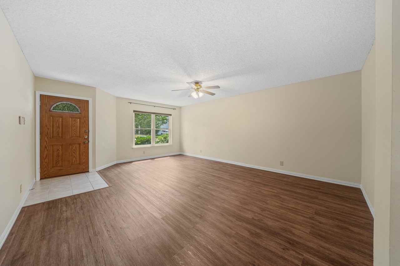 4527 Stradford Place #1 - Photo 5 of 30