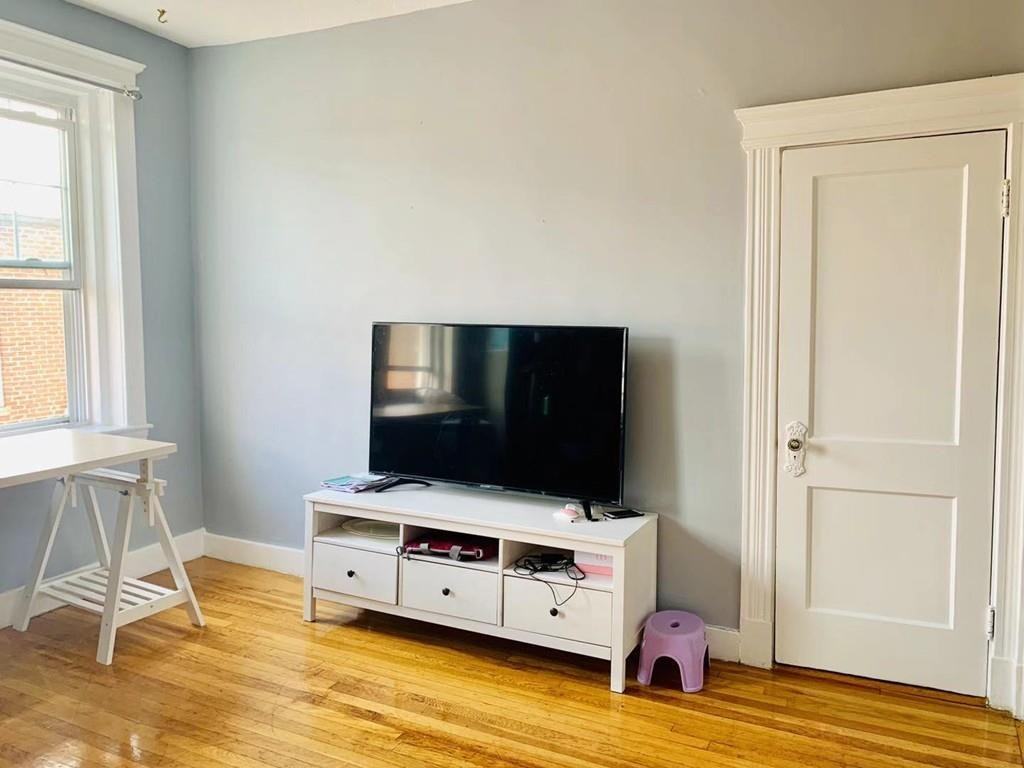 78 Glenville Avenue #14 - Photo 2 of 9