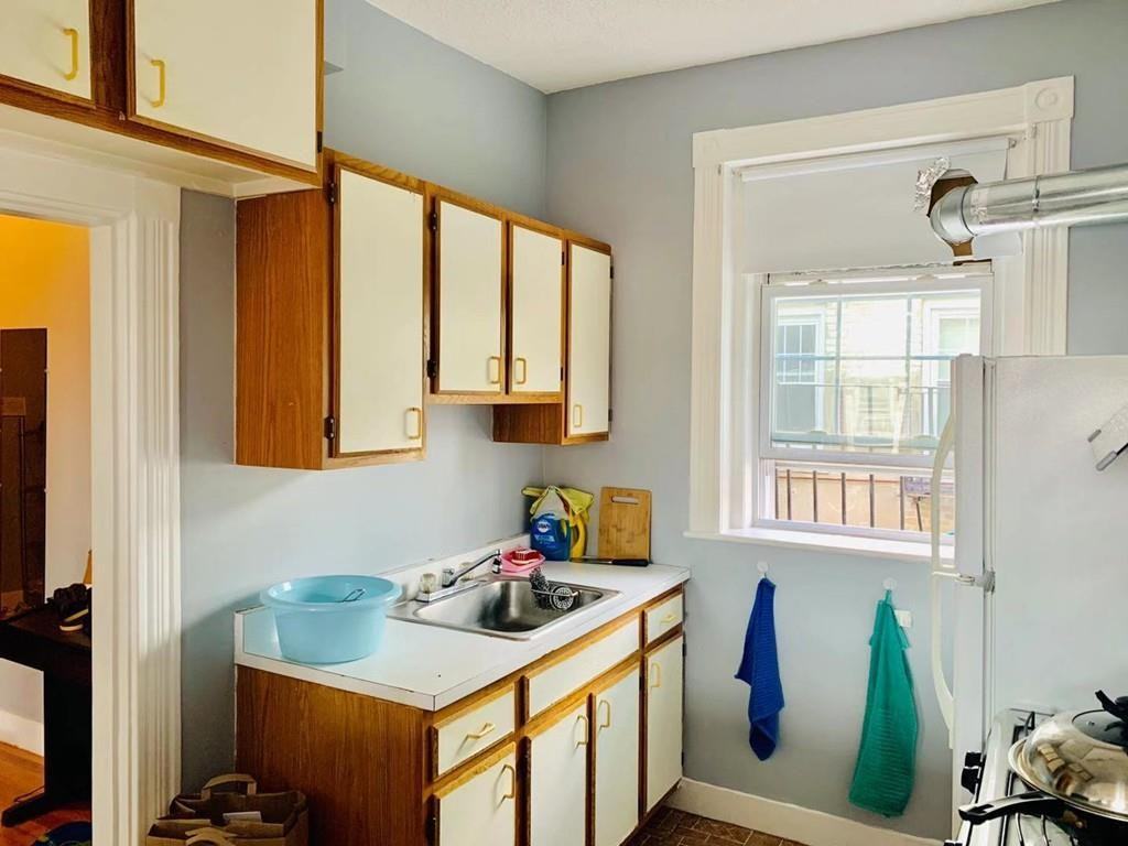 78 Glenville Avenue #14 - Photo 4 of 9