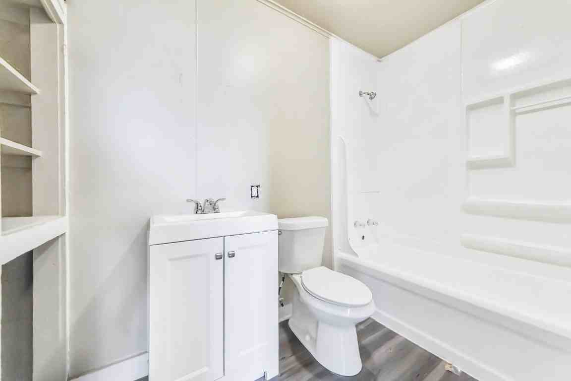 3205 Illinois Street #4 - Photo 3 of 20