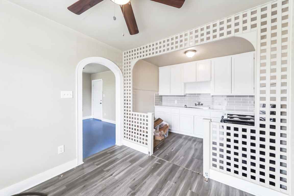 3205 Illinois Street #4 - Photo 4 of 20