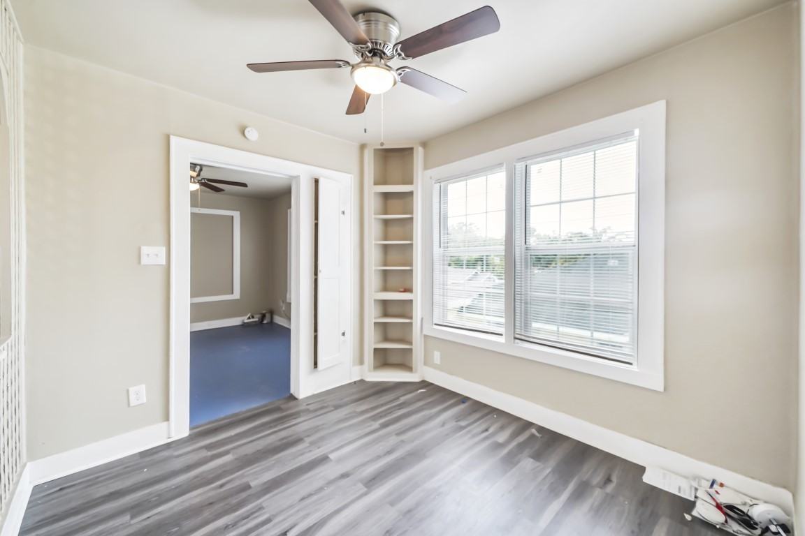 3205 Illinois Street #4 - Photo 5 of 20