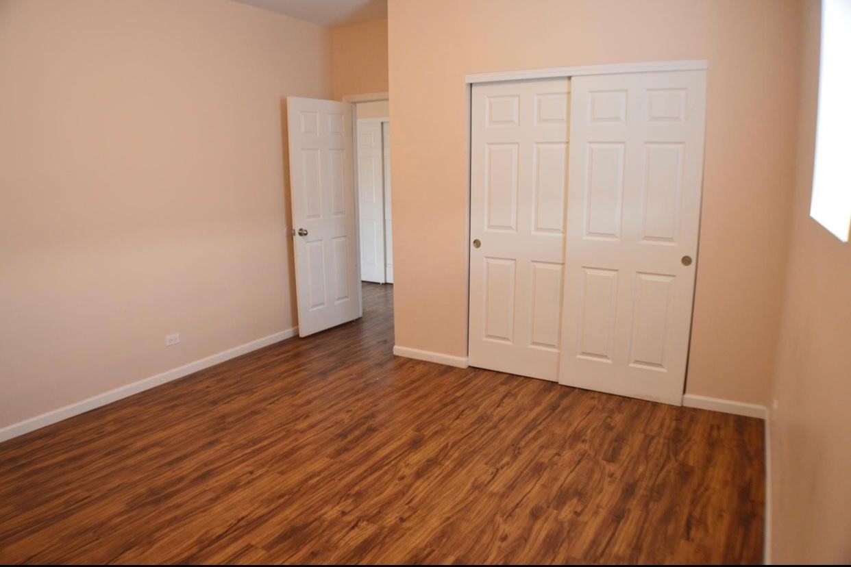 3354 W 26th St #4 - Photo 2 of 6