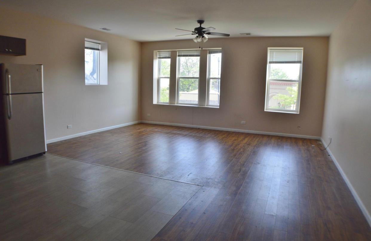 3354 W 26th St #4 - Photo 4 of 6