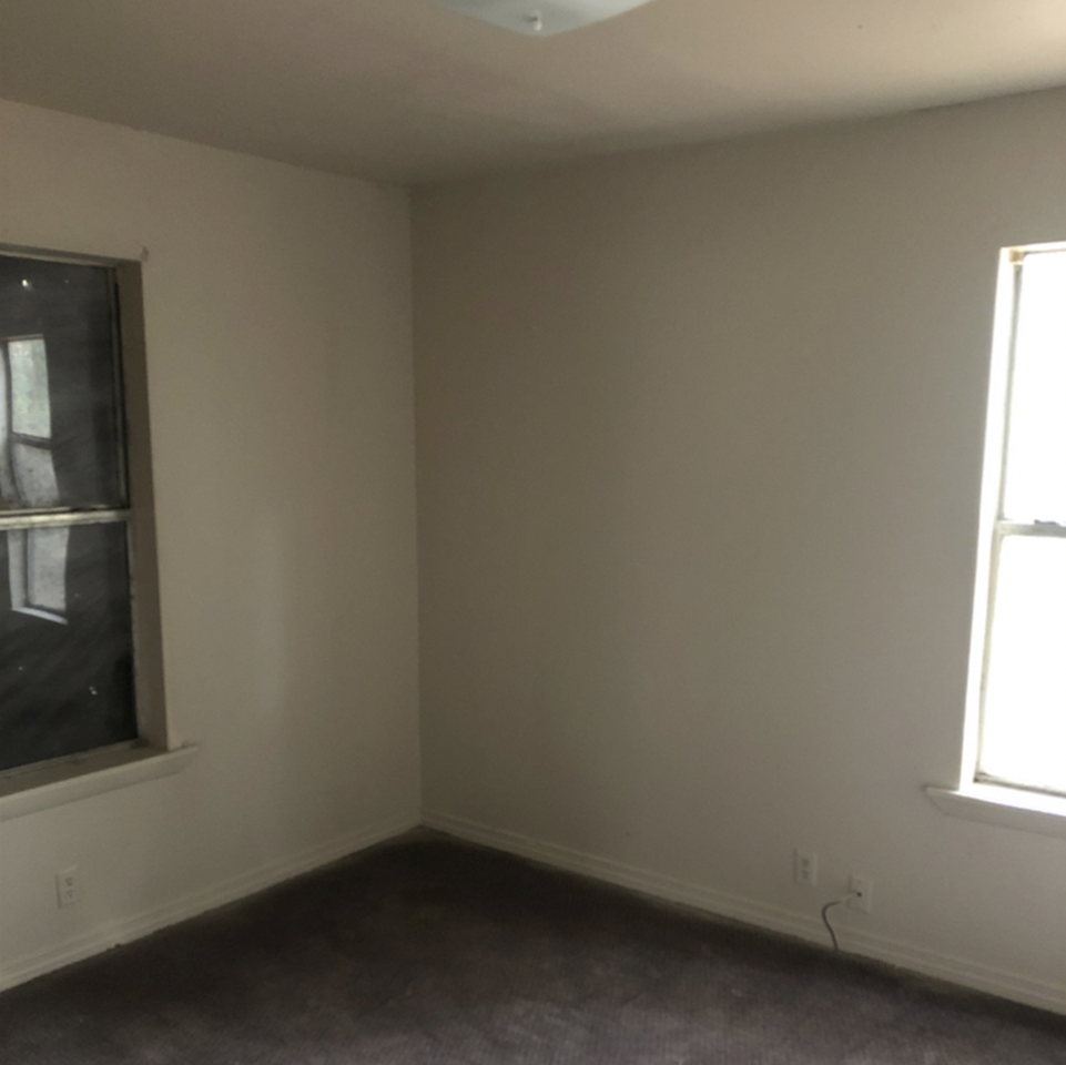 606 Richardson St #1 - Photo 2 of 5