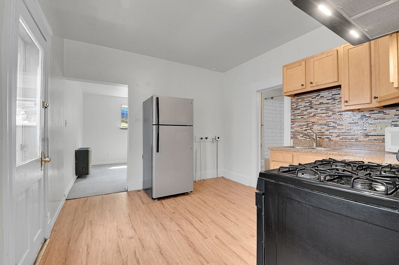 2229 Miner St #1 - Photo 3 of 24