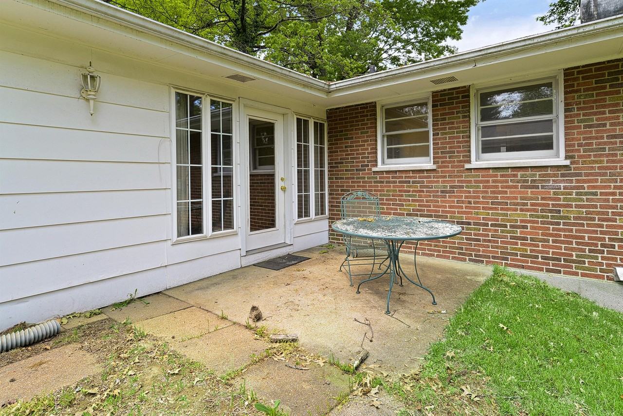 160 Saint Benedict Lane #1 - Photo 4 of 21