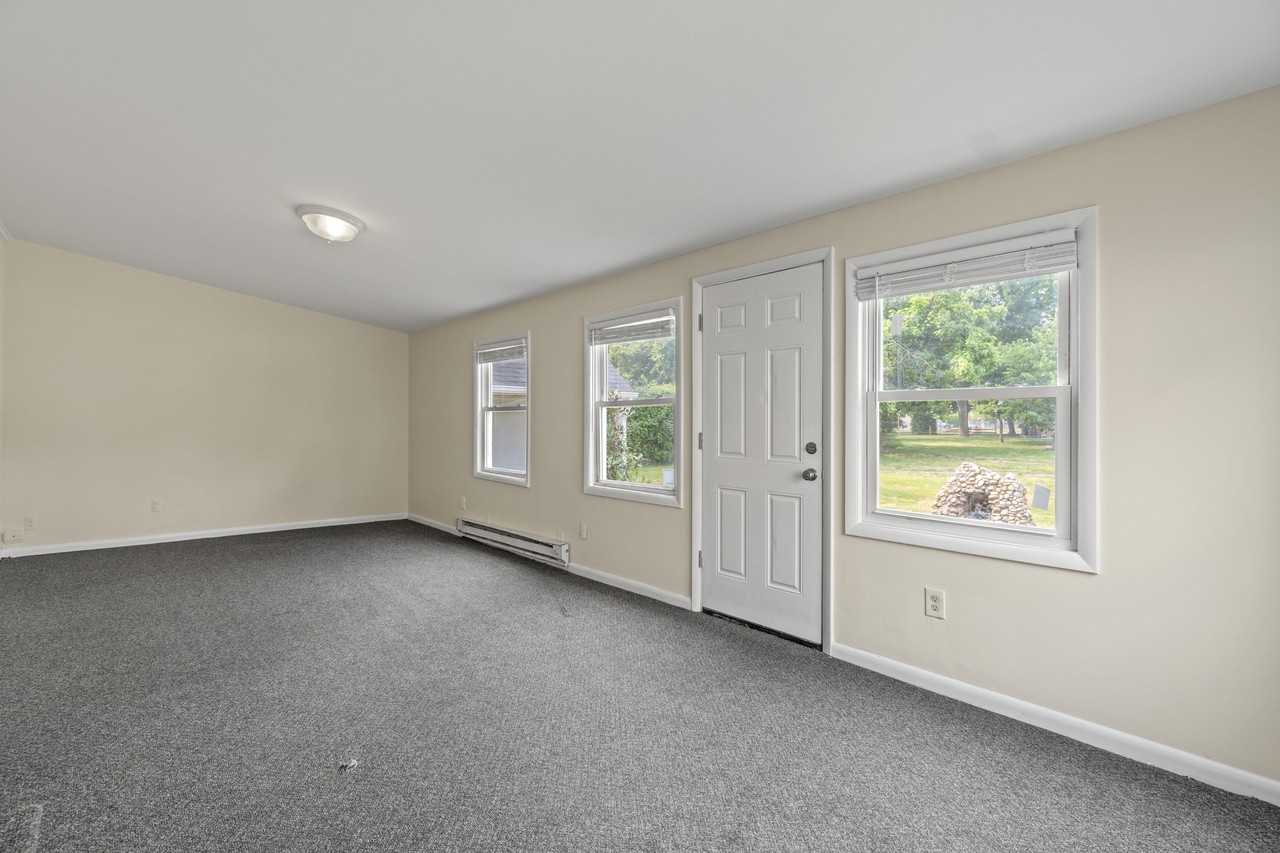 4613 Knox Rd #1 - Photo 5 of 7