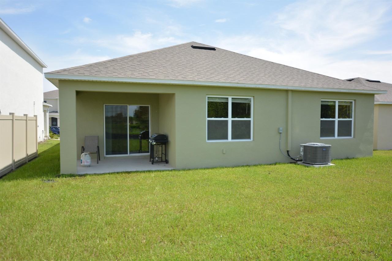 5777 Arlington River Dr #1 - Photo 3 of 11