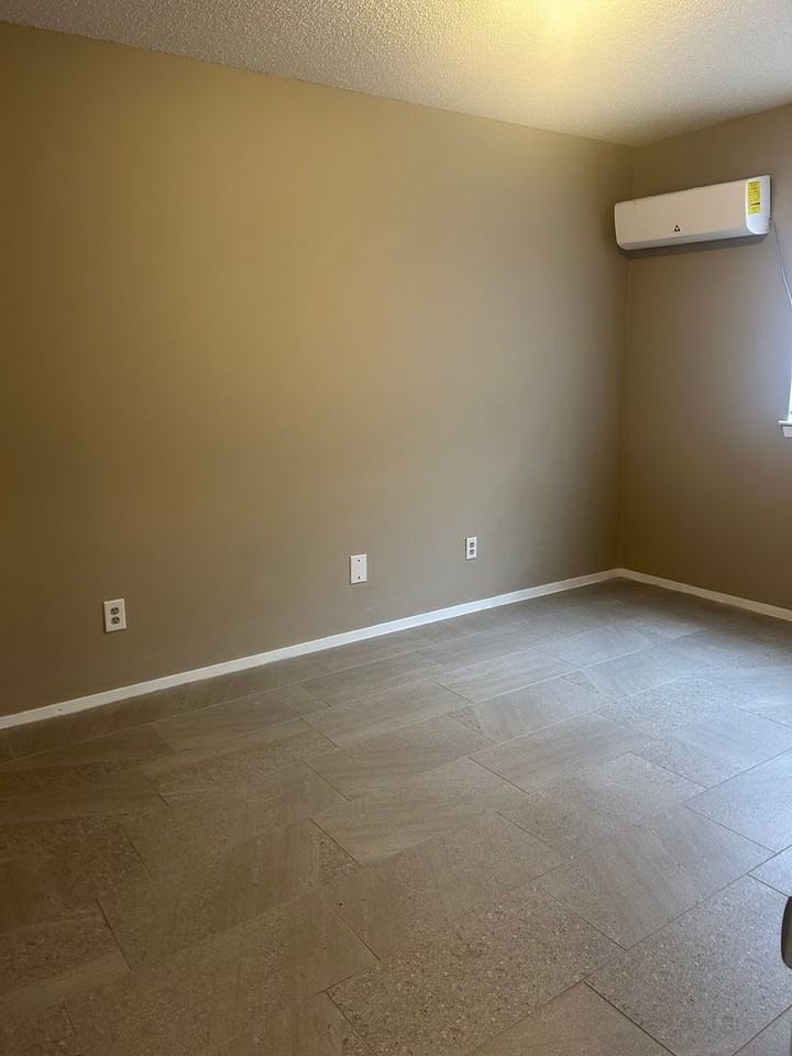 5707 Sorenson St - Photo 7 of 15