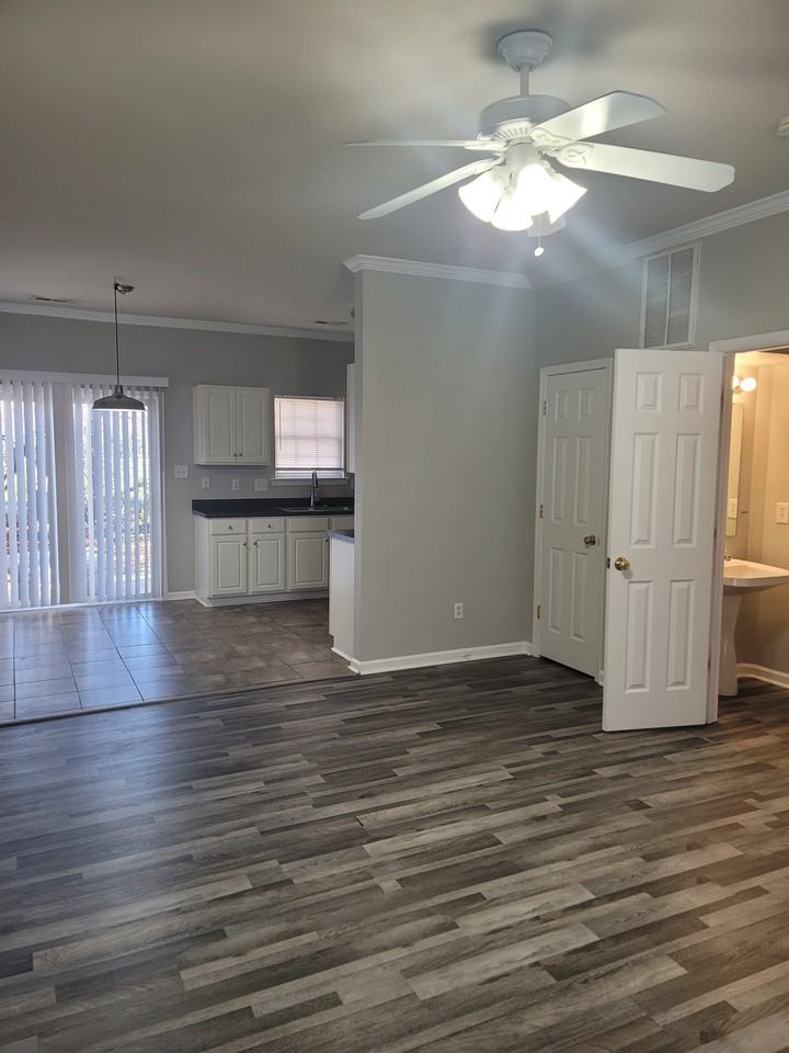 126 Reid Ln #1 - Photo 4 of 10