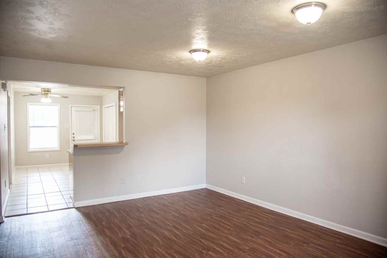 1902 Woodsman Drive #A - Photo 4 of 12