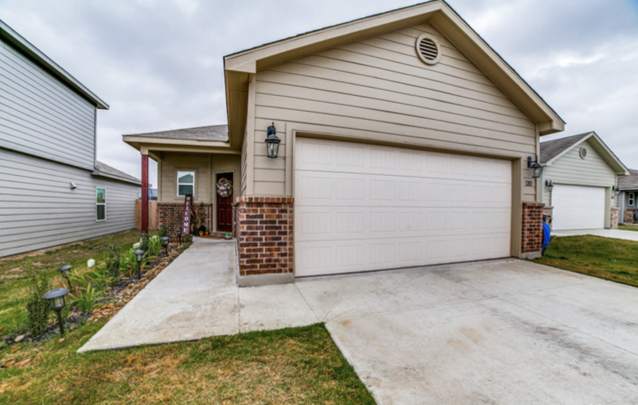 12811 Lucas Ridge Dr #1 - Photo 3 of 20