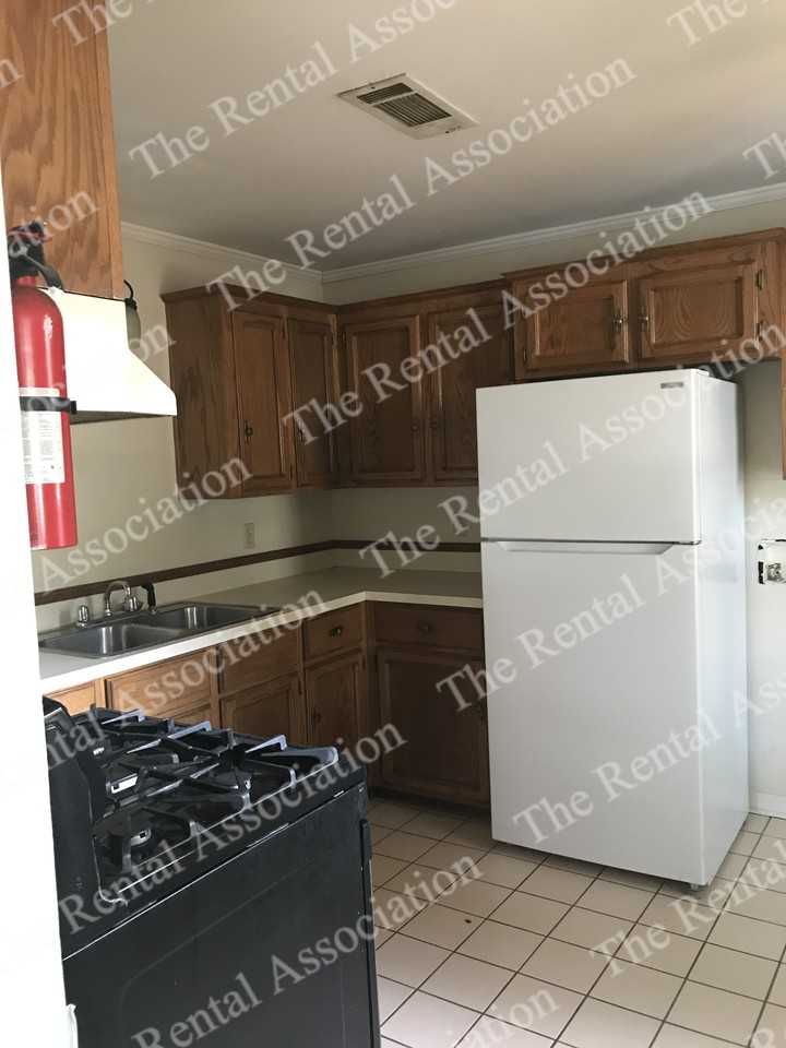 1202 North Mcguire Avenue #1 - Photo 2 of 10