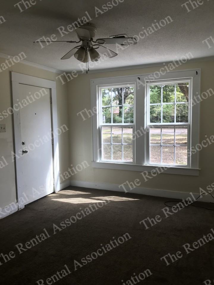 1202 North Mcguire Avenue #1 - Photo 7 of 10