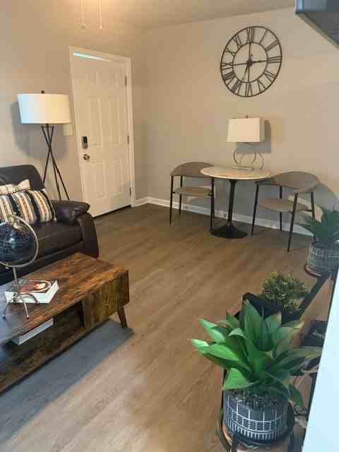 151 Lawton St Sw #2 - Photo 4 of 50