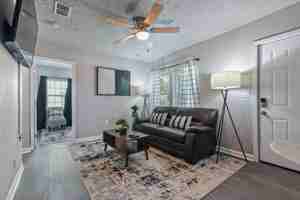 featured image of 151 Lawton St Sw #2
