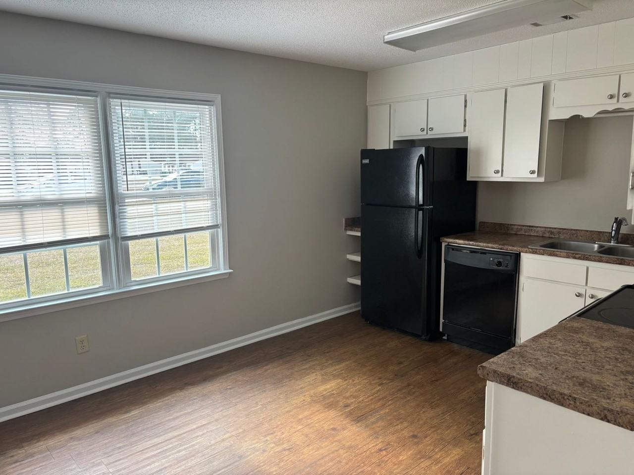 602 Georgia Avenue - Photo 2 of 11