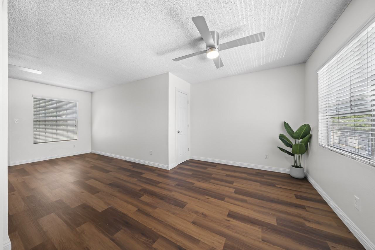 7614 Parkway Dr #2N - Photo 6 of 16