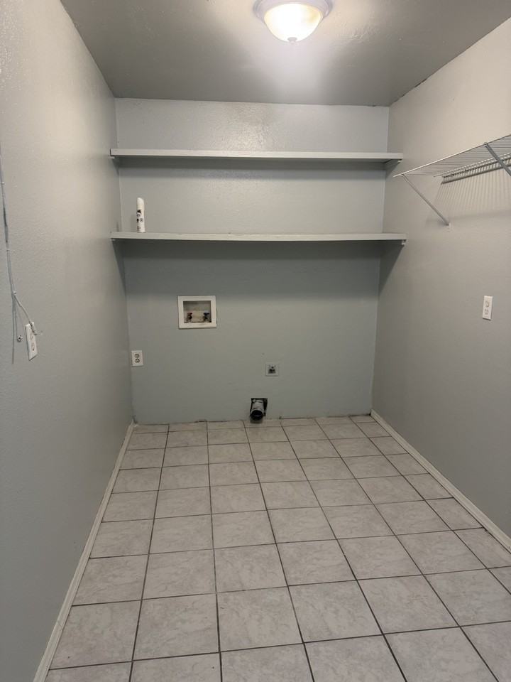 52 Summit Drive #1 - Photo 2 of 10