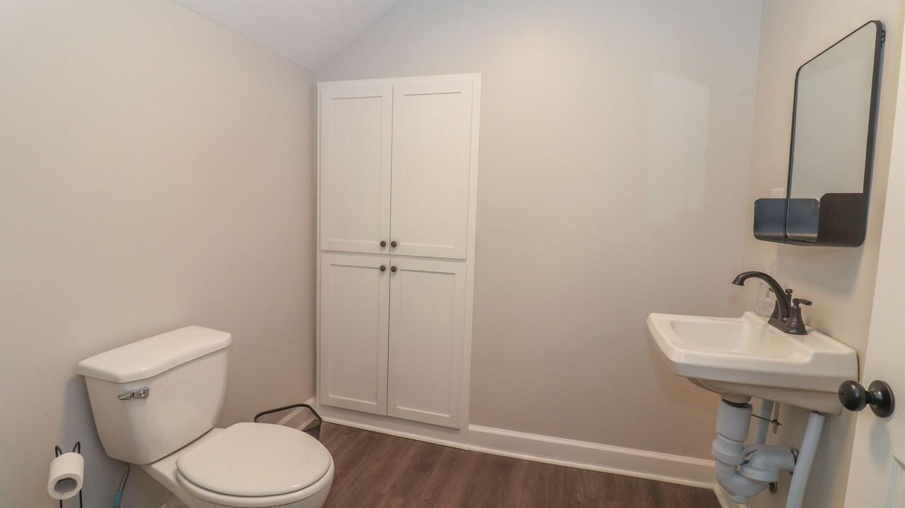 25 N Court Sq #1 - Photo 5 of 9