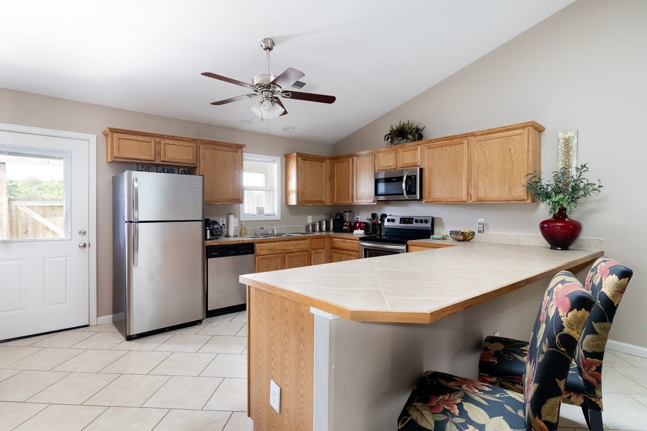 124 Clubhouse Cir - Photo 5 of 11