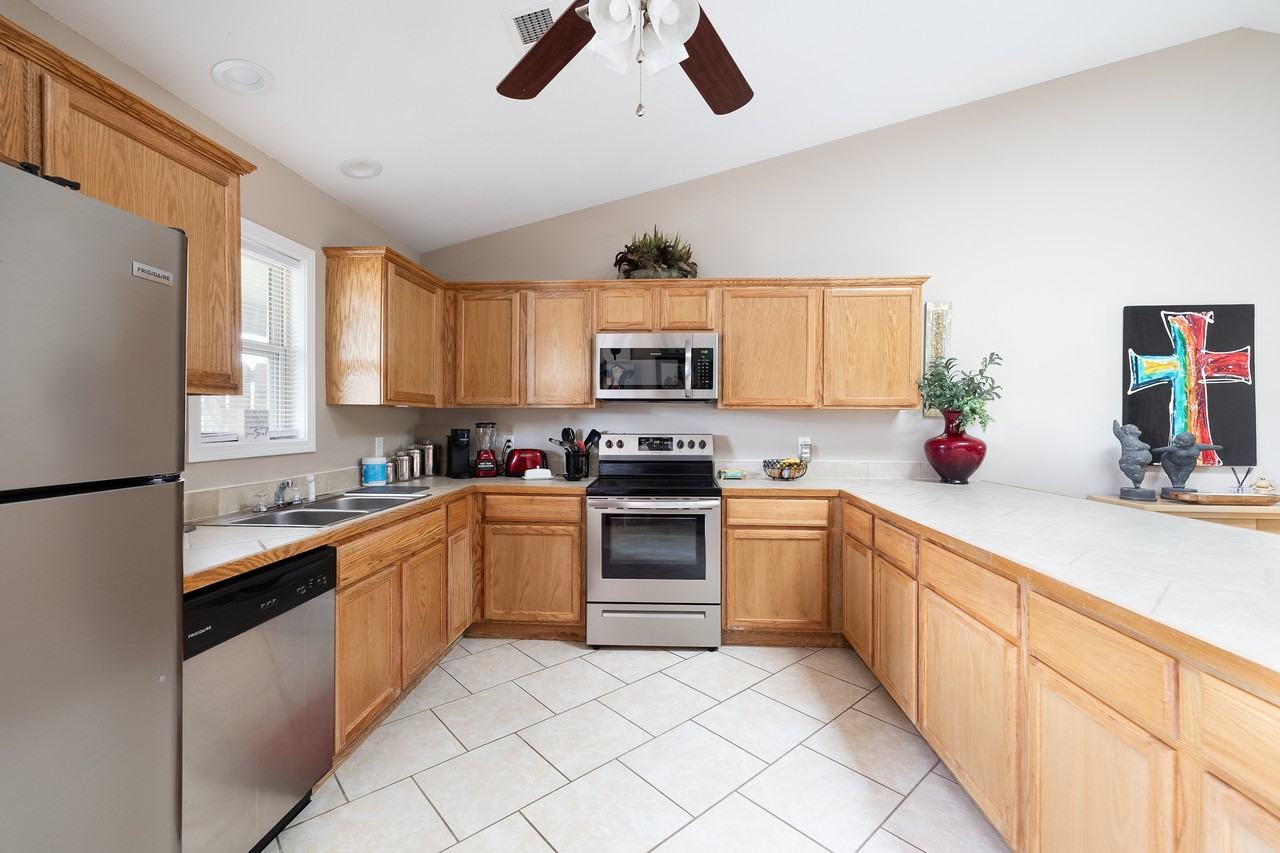 124 Clubhouse Cir - Photo 6 of 11